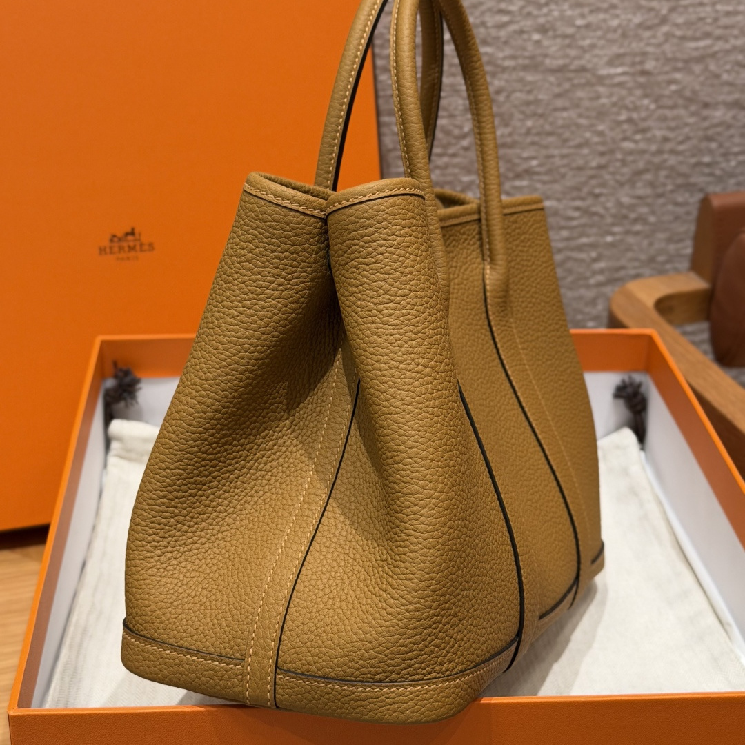 高仿Hermes*Garden Party30系列H0515682S芝麻色牛皮銀扣純手工