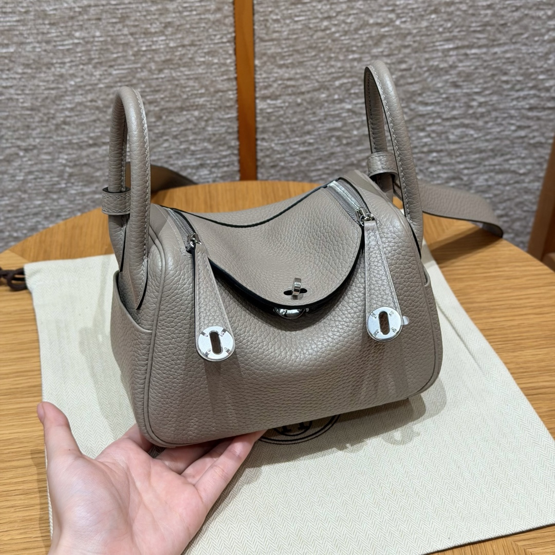高仿Hermes*Lindy19系列H079086TCM8瀝青灰牛皮銀扣純手工