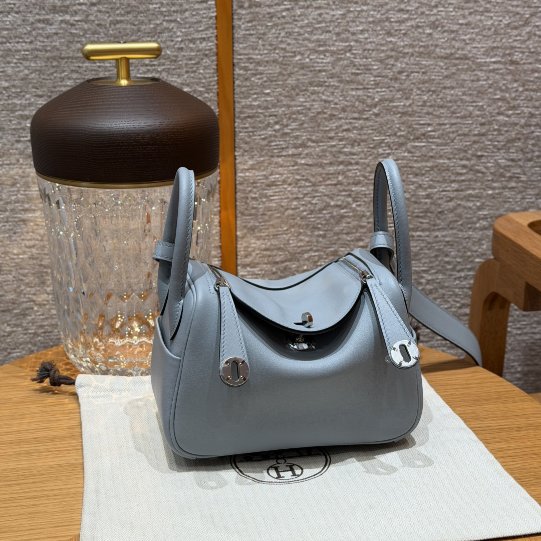 高仿Hermes*Lindy19系列H079086SWP0木偶灰牛皮銀扣純手工