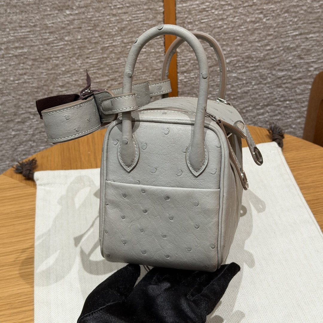 高仿Hermes*Lindy19系列H079086OS80珍珠灰鴕鳥皮銀扣純手工