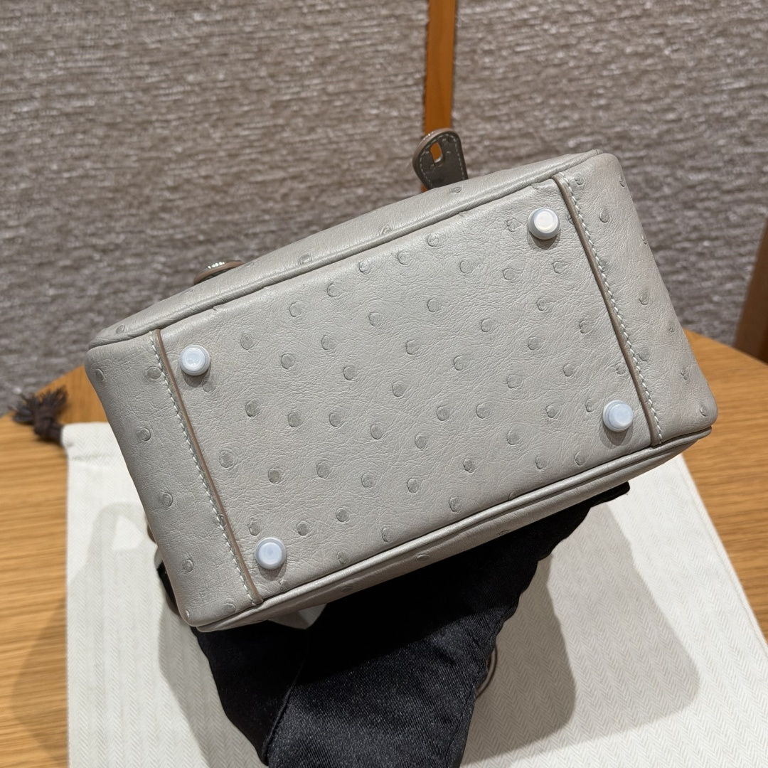 高仿Hermes*Lindy19系列H079086OS80珍珠灰鴕鳥皮銀扣純手工
