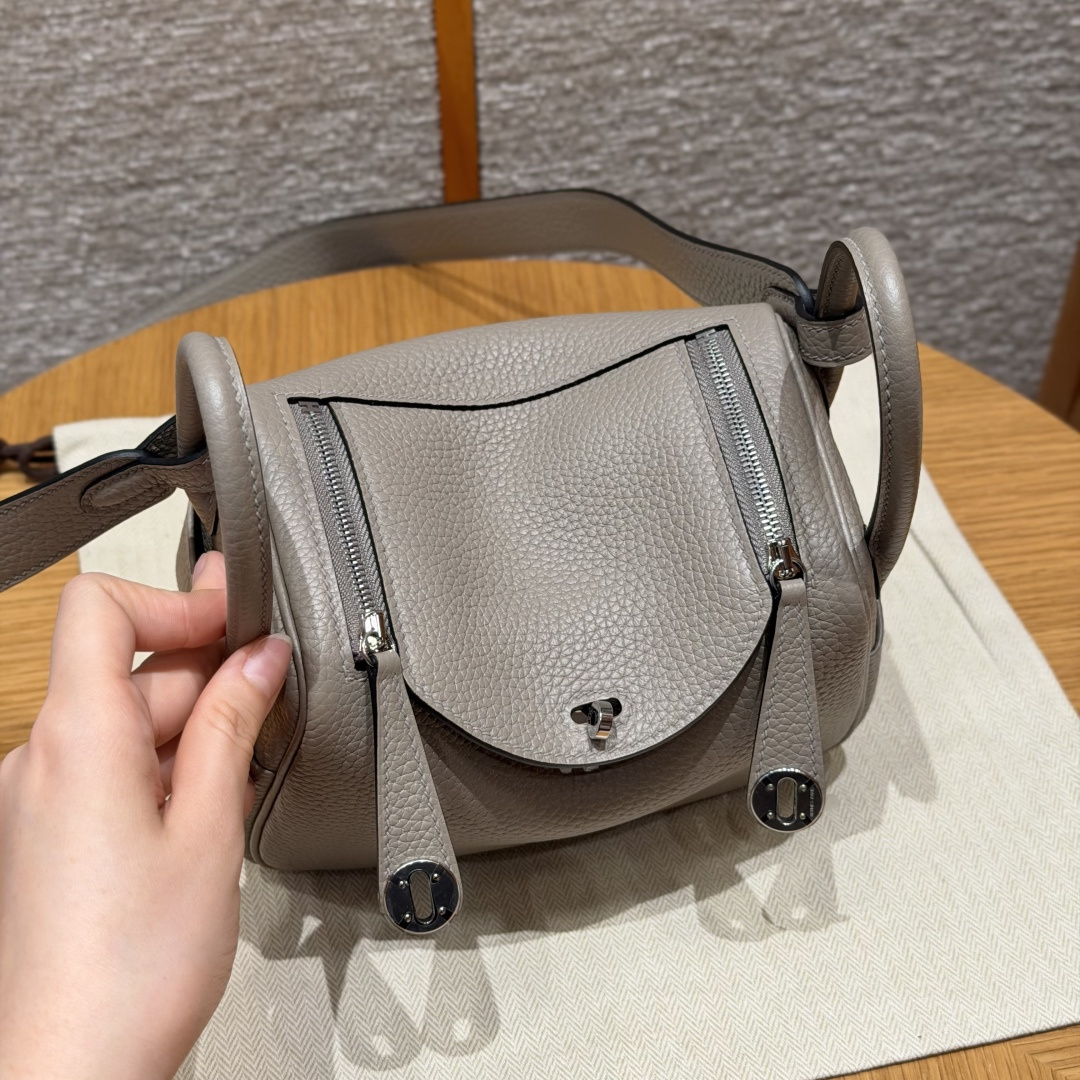 高仿Hermes*Lindy19系列H079086TCM8瀝青灰牛皮銀扣純手工
