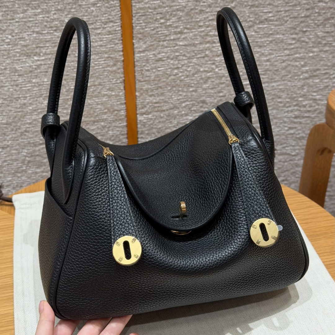 高仿Hermes*Lindy26系列H073428TC89黑色牛皮金扣純手工