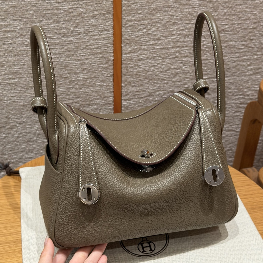 高仿Hermes*Lindy26系列H073428TC18大象灰牛皮銀扣純手工