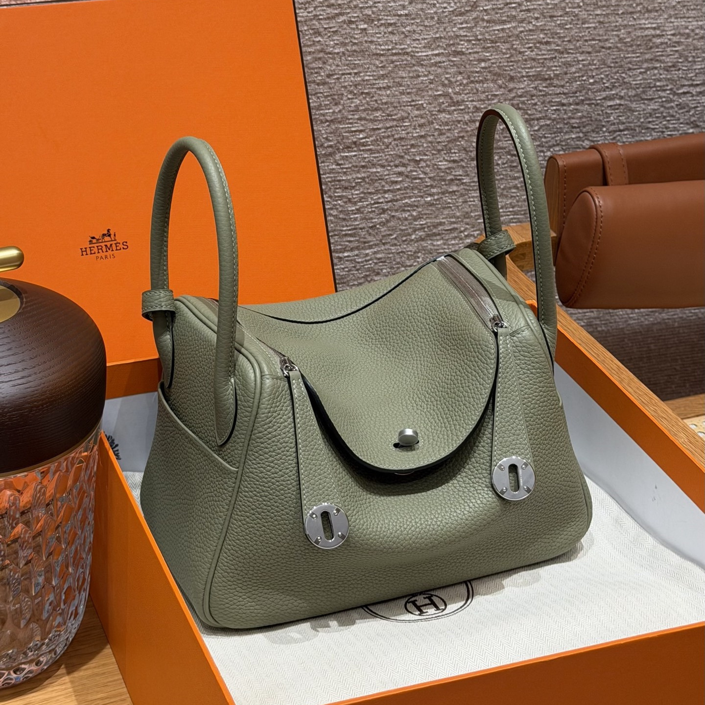 高仿Hermes*Lindy26系列H073428TCQ1鼠尾草綠牛皮銀扣純手工