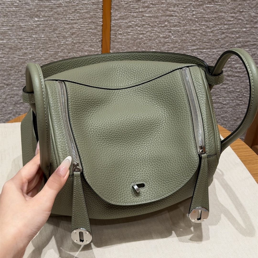 高仿Hermes*Lindy26系列H073428TCQ1鼠尾草綠牛皮銀扣純手工