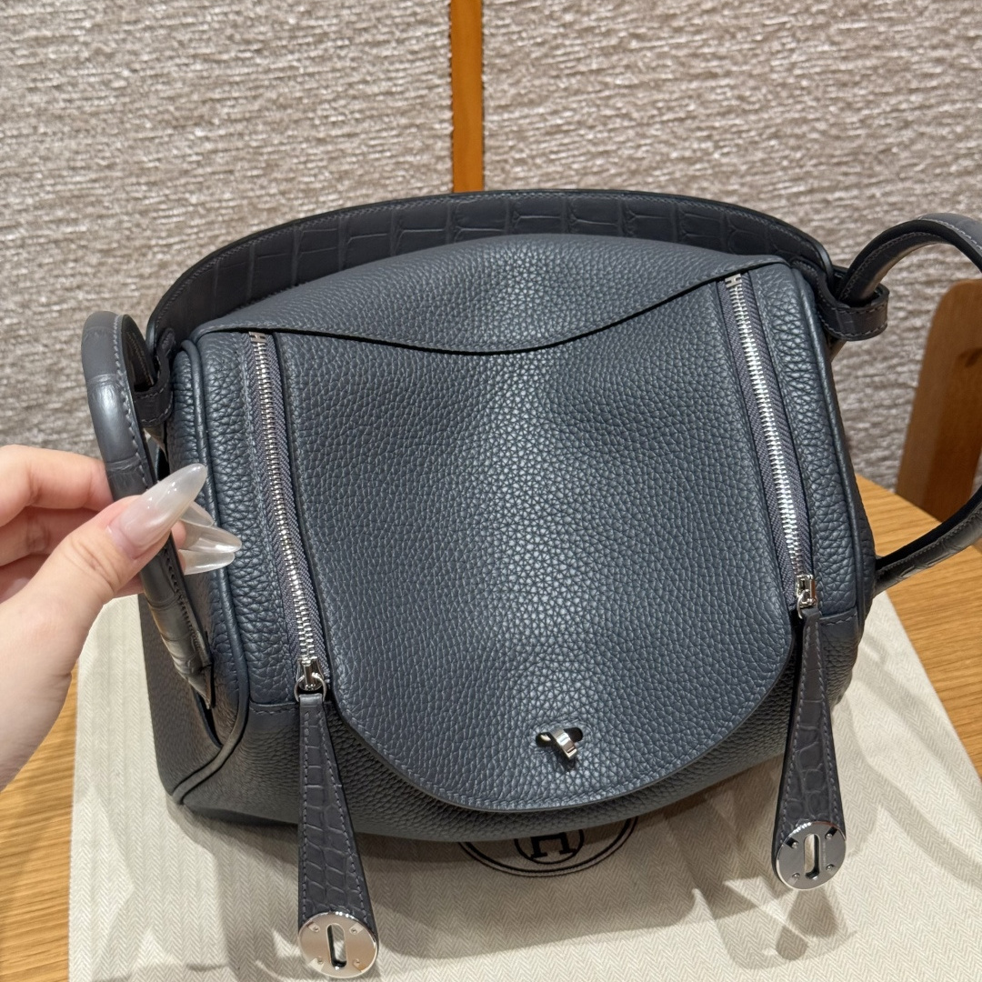 高仿Hermes*Lindy26系列H073428TC88石墨灰牛皮銀扣純手工