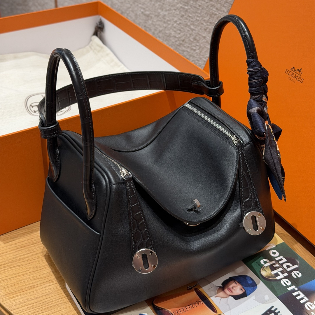 高仿Hermes*Lindy26系列H073428TCCM89黑色牛皮拼鱷魚皮銀扣純手工