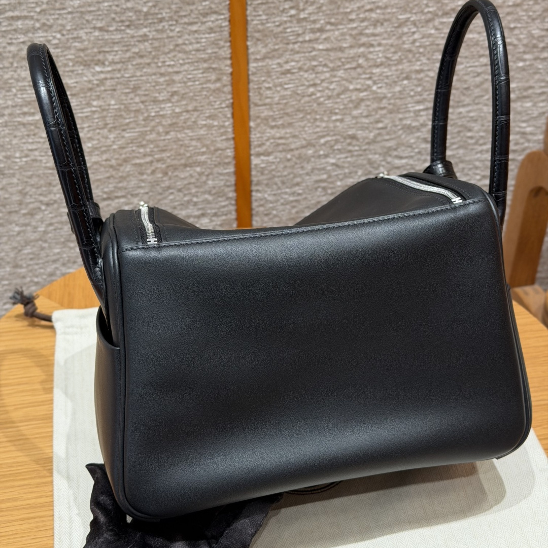 高仿Hermes*Lindy26系列H073428TCCM89黑色牛皮拼鱷魚皮銀扣純手工