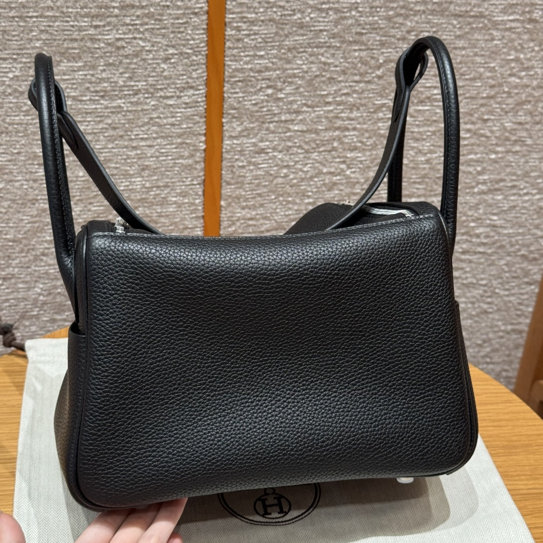 高仿Hermes*Lindy26系列H073428TC89黑色牛皮金扣純手工