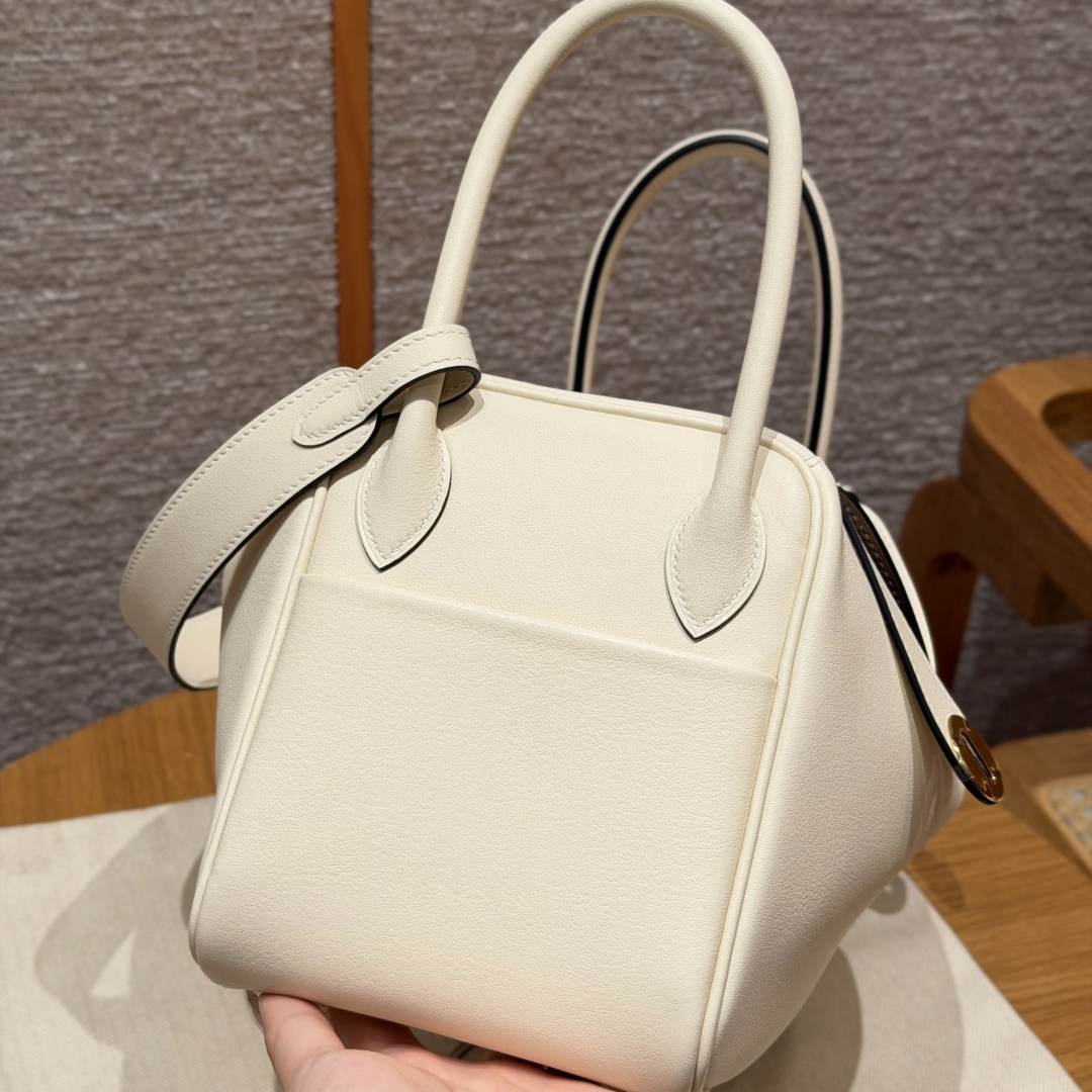 高仿Hermes*Lindy26系列H073428TCI2D0奶油白拼威馬犬米色牛皮金扣純手工