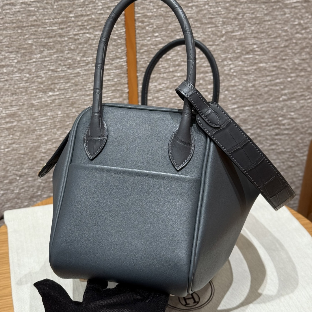 高仿Hermes*Lindy30系列H073426SWCM88石墨灰牛皮拼鱷魚皮金扣純手工