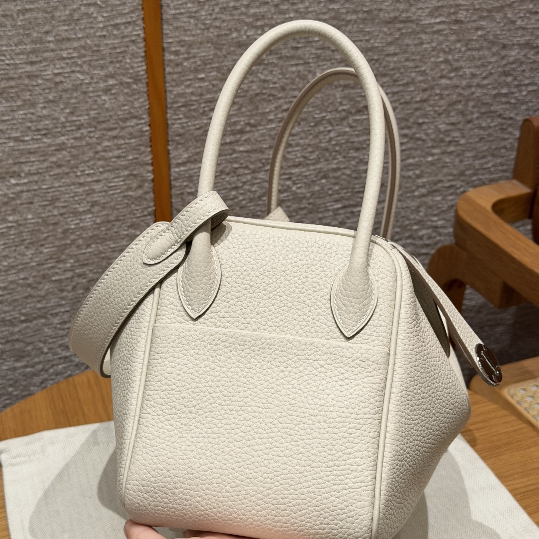 高仿Hermes*Lindy26系列H073428TC10奶昔白牛皮銀扣純手工