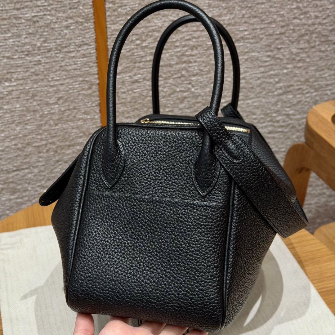 高仿Hermes*Lindy26系列H073428TC89黑色牛皮金扣純手工