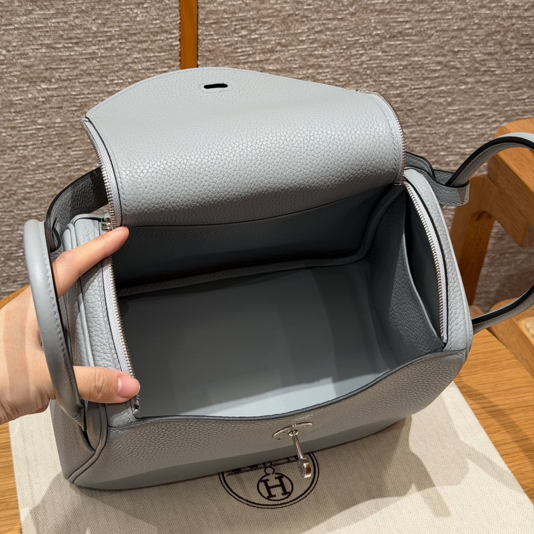 高仿Hermes*Lindy26系列H073428TCP0木偶灰牛皮銀扣純手工