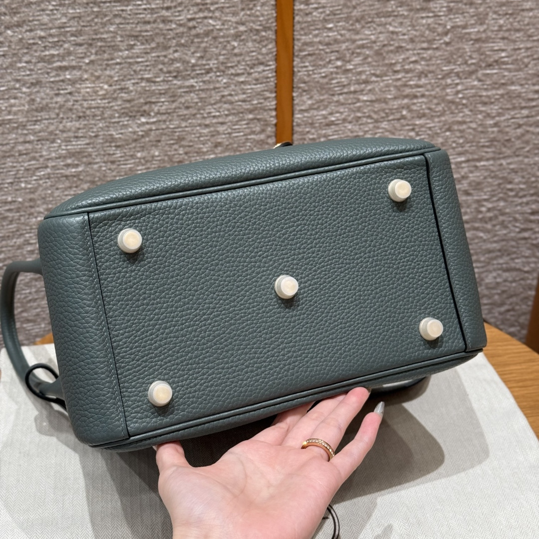 高仿Hermes*Lindy26系列H073428TC63杏仁綠牛皮金扣純手工