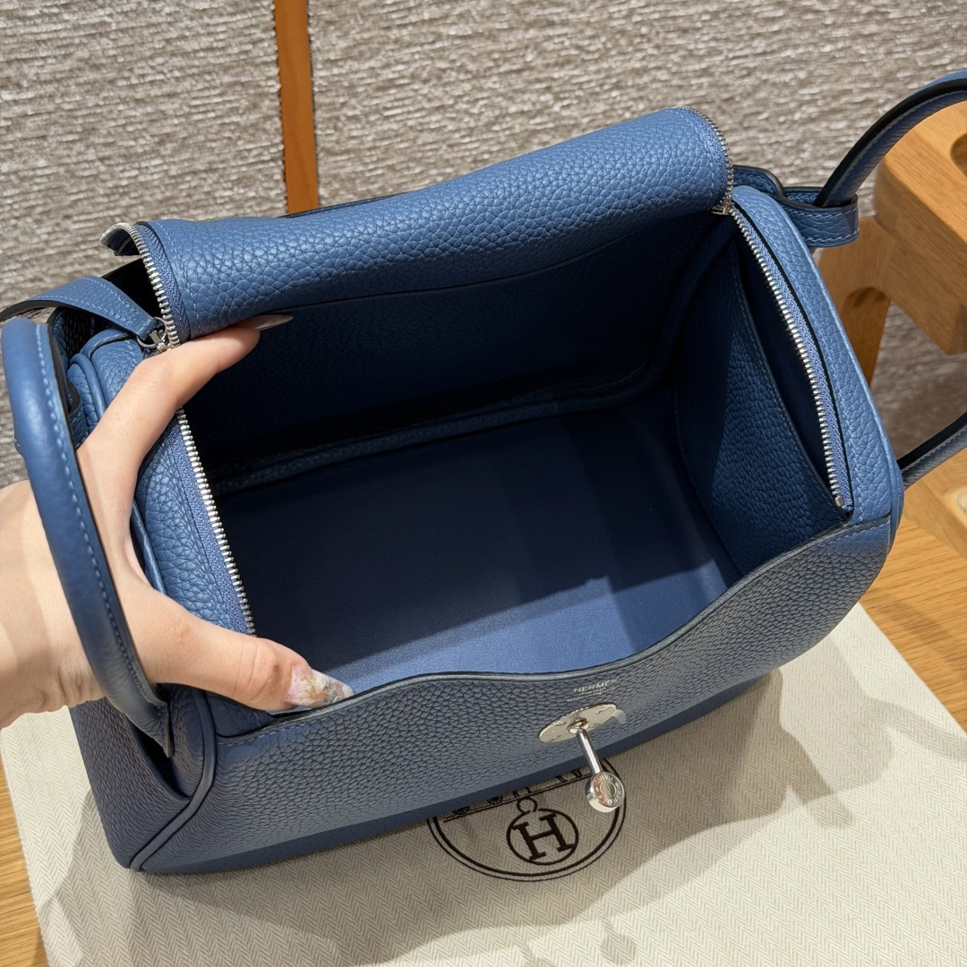 高仿Hermes*Lindy26系列H073428TCR2瑪瑙藍牛皮銀扣純手工
