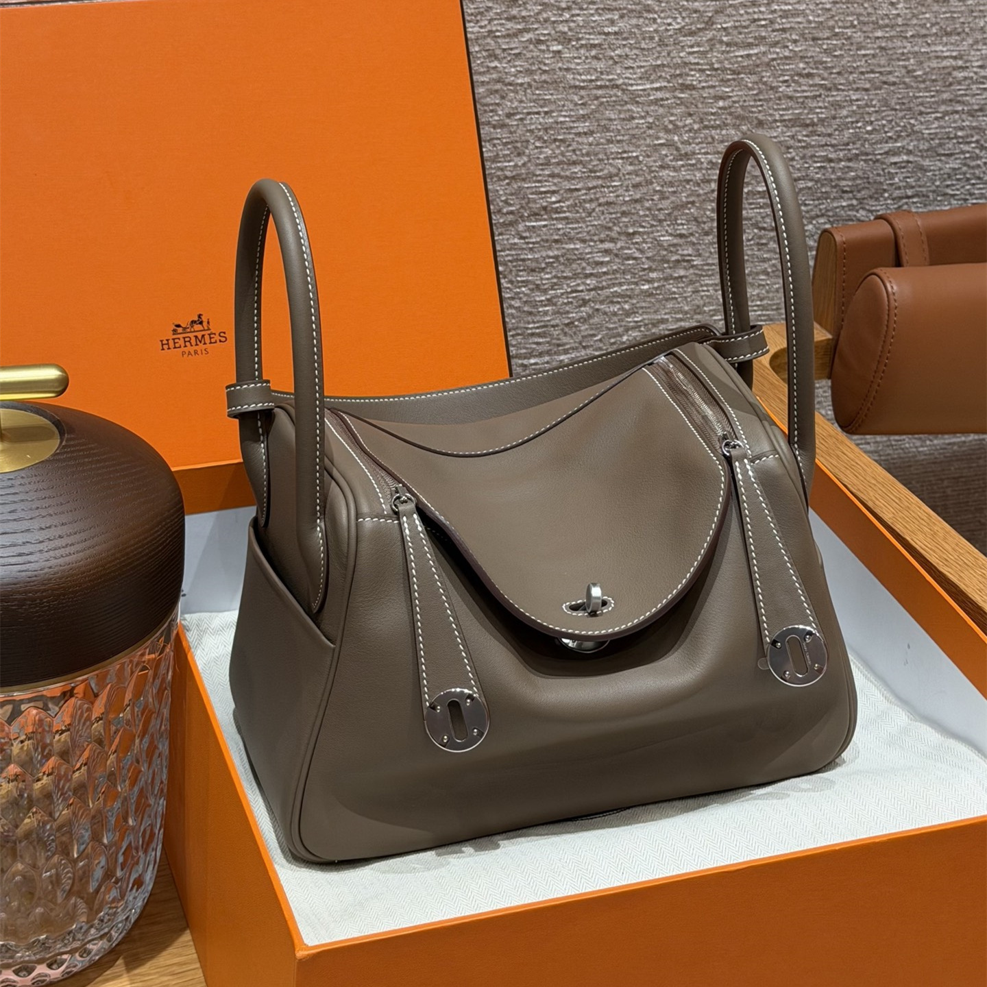 高仿Hermes*Lindy26系列H073428SW18大象灰牛皮銀扣純手工