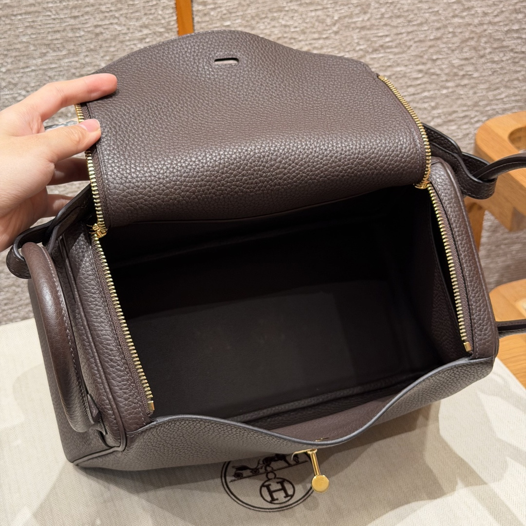 高仿Hermes*Lindy30系列H073426TC47巧克力色牛皮金扣純手工