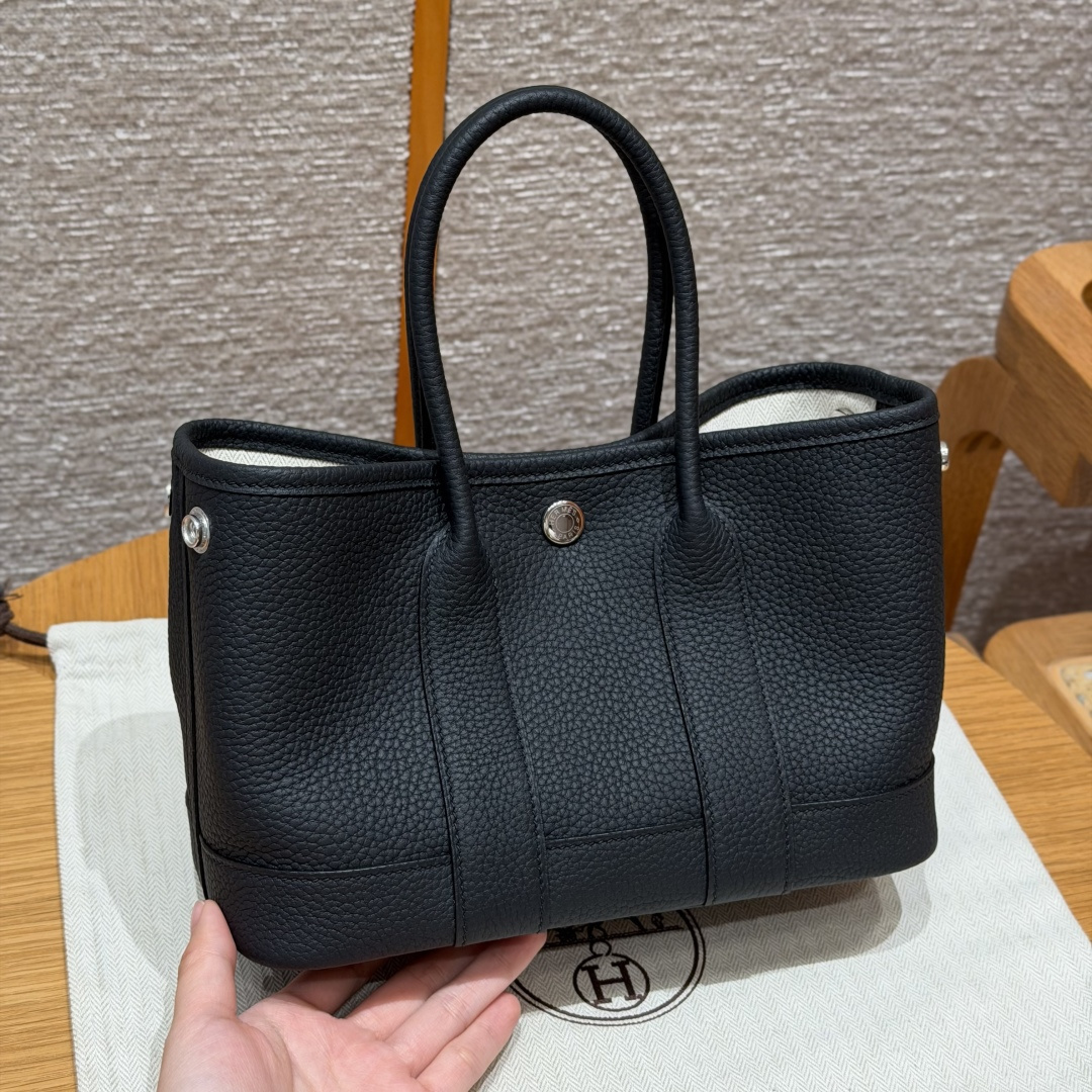 高仿Hermes*Garden Party23系列H08642289黑色牛皮銀扣純手工