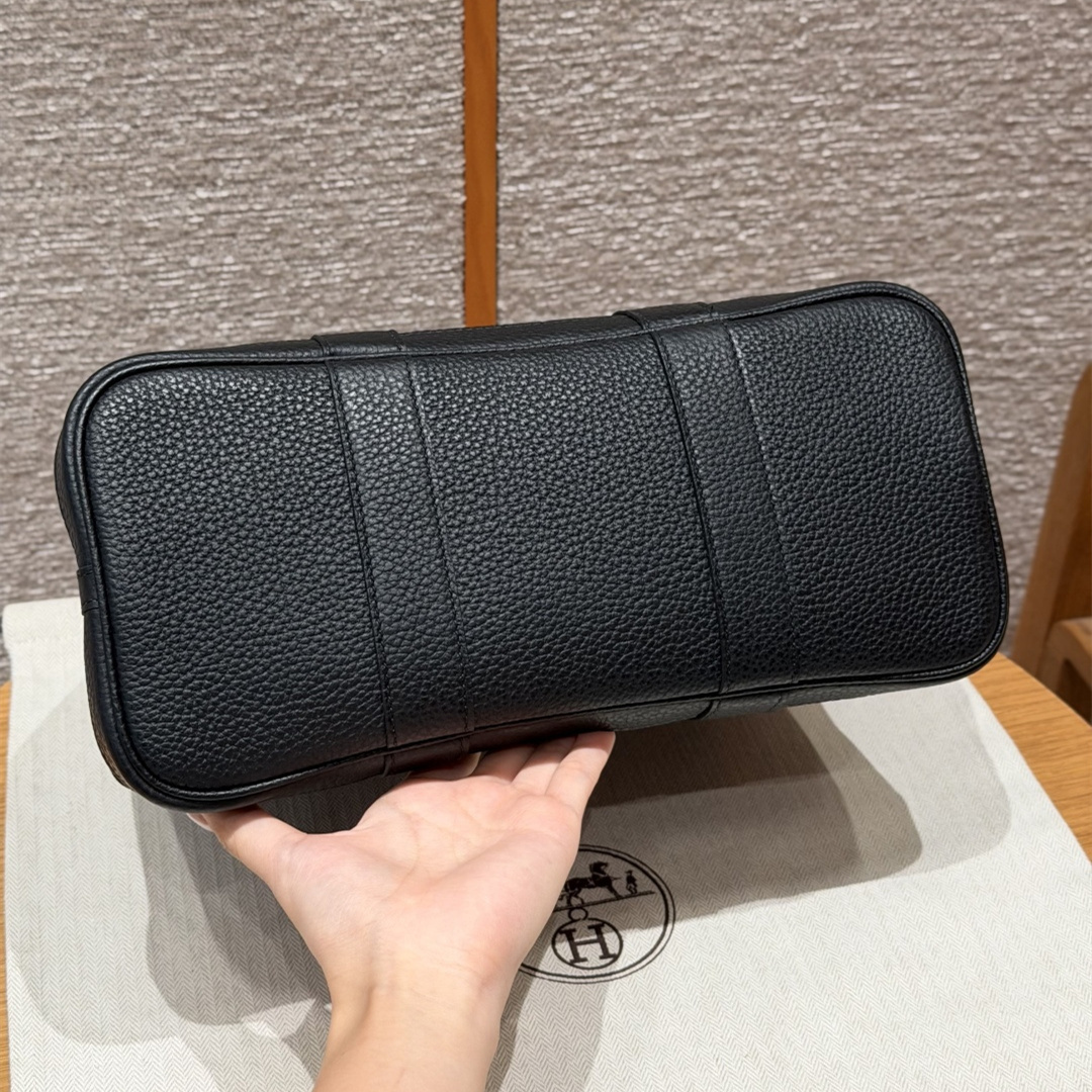 高仿Hermes*Garden Party30系列H06957318黑色帆布牛皮銀扣純手工