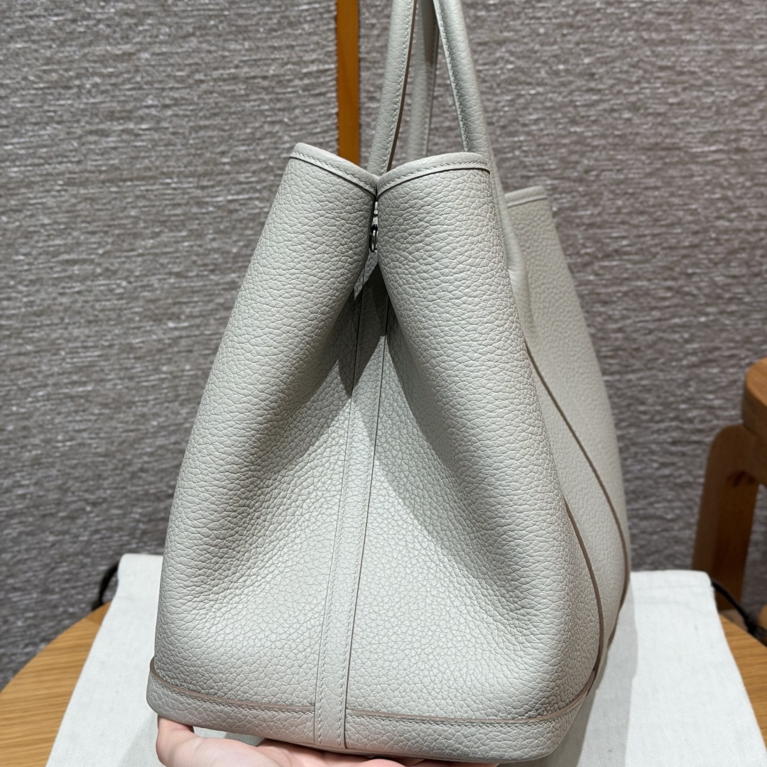 高仿Hermes*Garden Party36系列H0515598L冰川白牛皮銀扣純手工