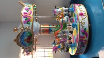 6 Players Crown Carousel