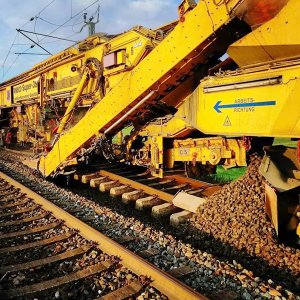 Vibrating & Gear Casing,QM Track Equipment Co.,Ltd._Tamping Machine_railway-maintenance.com