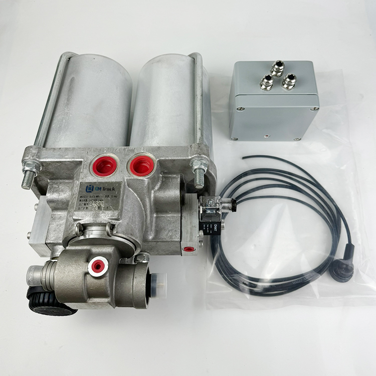 Air Dryer,QM Track Equipment Co.,Ltd._Tamping Machine_railway-maintenance.com,For Tamping Car Pneumatic Brake System