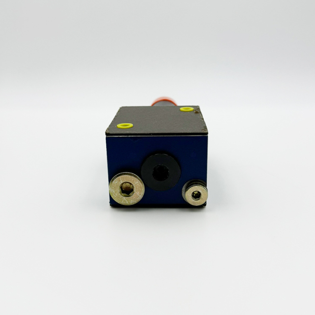 Pressure Relief Valve,QM Track Equipment Co.,Ltd._Tamping Machine_railway-maintenance.com,Pressure Relief Valve