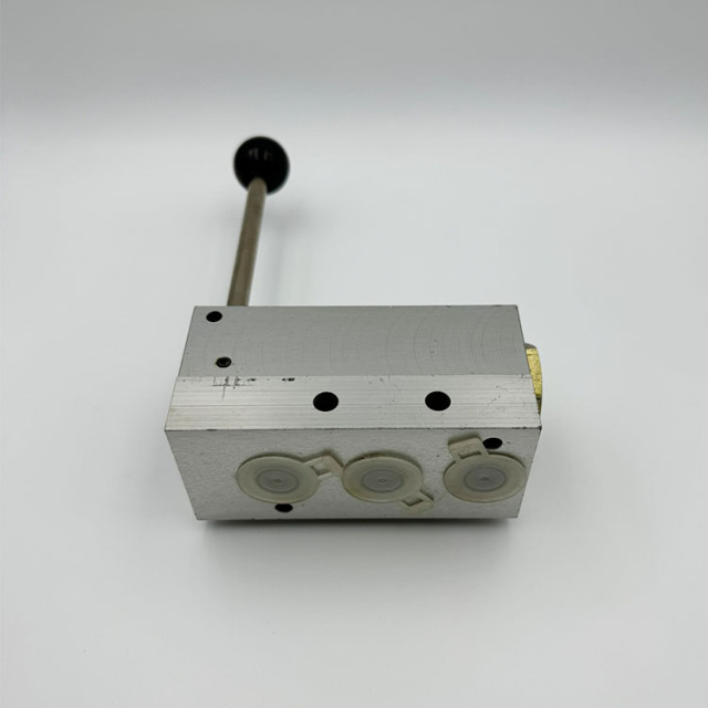 Automatic Valve,QM Track Equipment Co.,Ltd._Tamping Machine_railway-maintenance.com,Automatic valve 90364 For Plasser Tamping machine Use