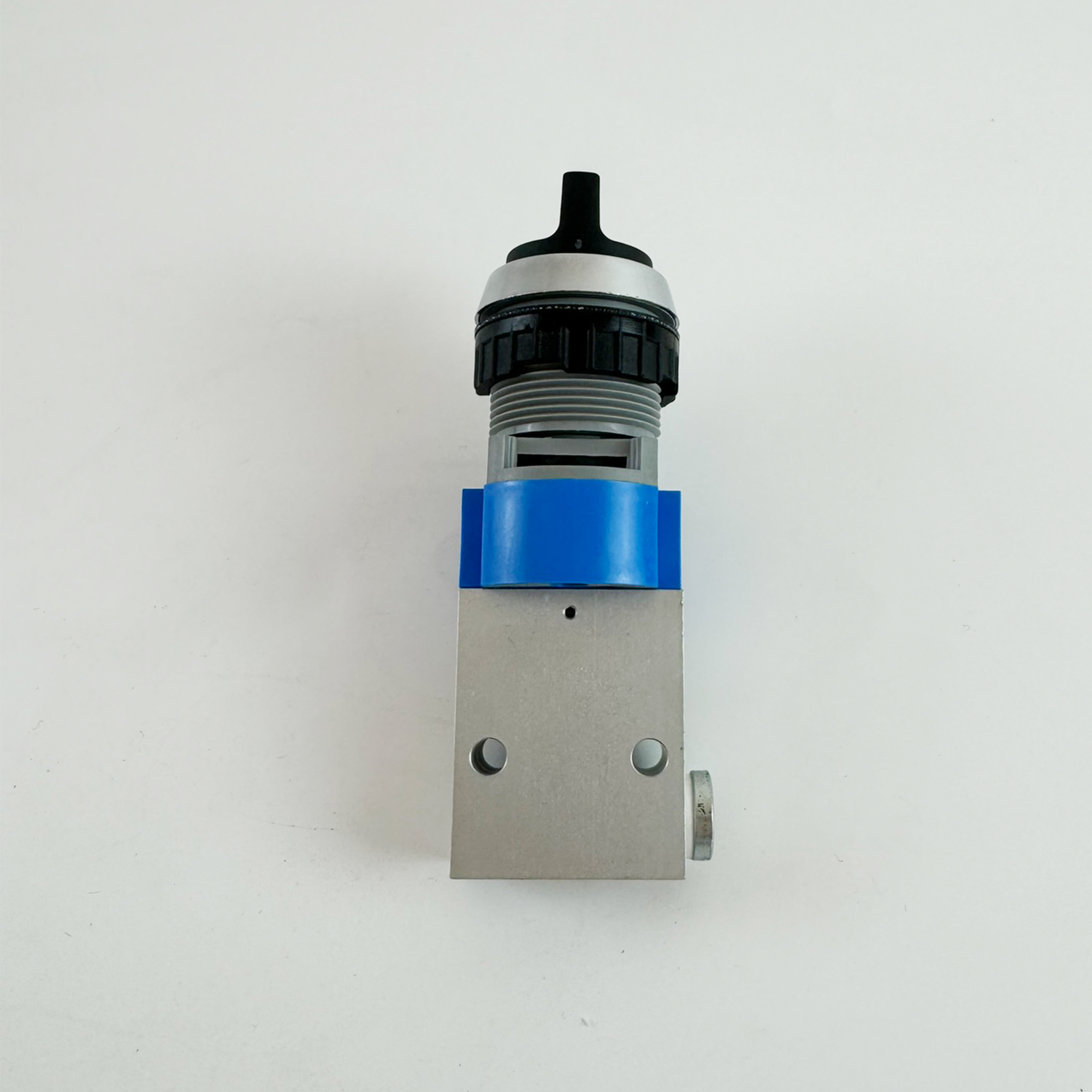 Pneumatic Valve,QM Track Equipment Co.,Ltd._Tamping Machine_railway-maintenance.com,Front-Mounted Pneumatic Valve with Pressure Switch 90336/90342/90343