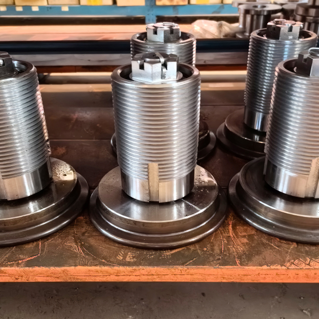 Clamp Roller,QM Track Equipment Co.,Ltd._Tamping Machine_railway-maintenance.com,UD311.505 Clamp Roller for Tamping Unit Replacement