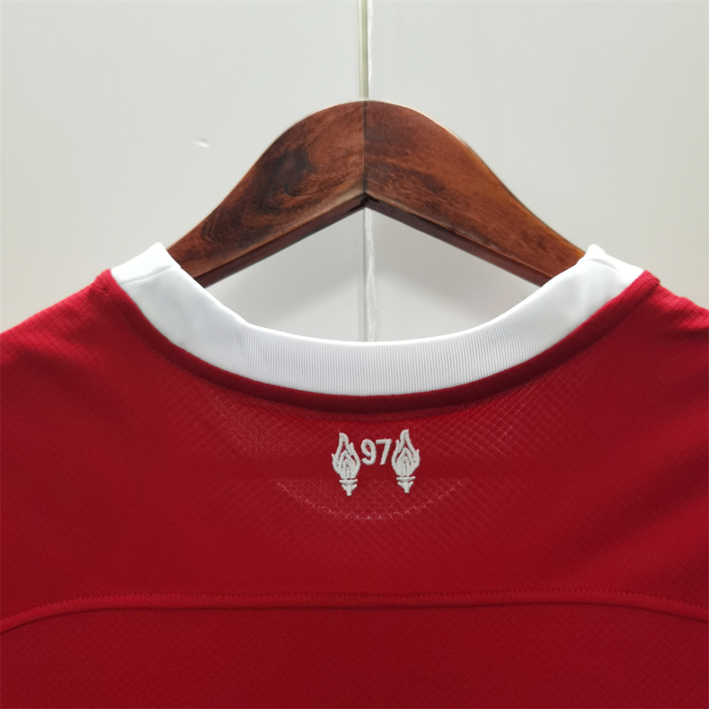 23-24 Liverpool Home Fan Version
