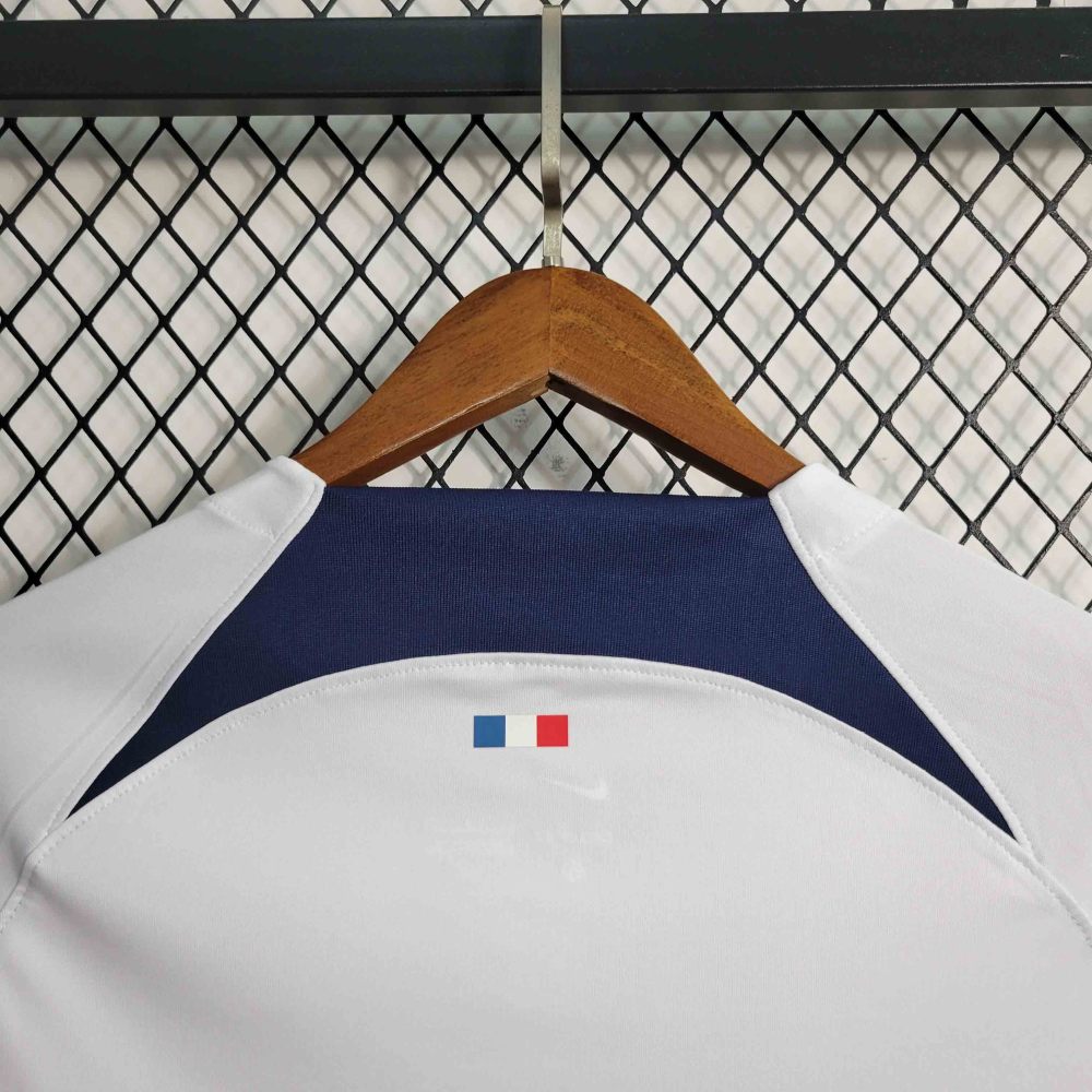 23-24 Paris Saint-Germain Home Fan Version