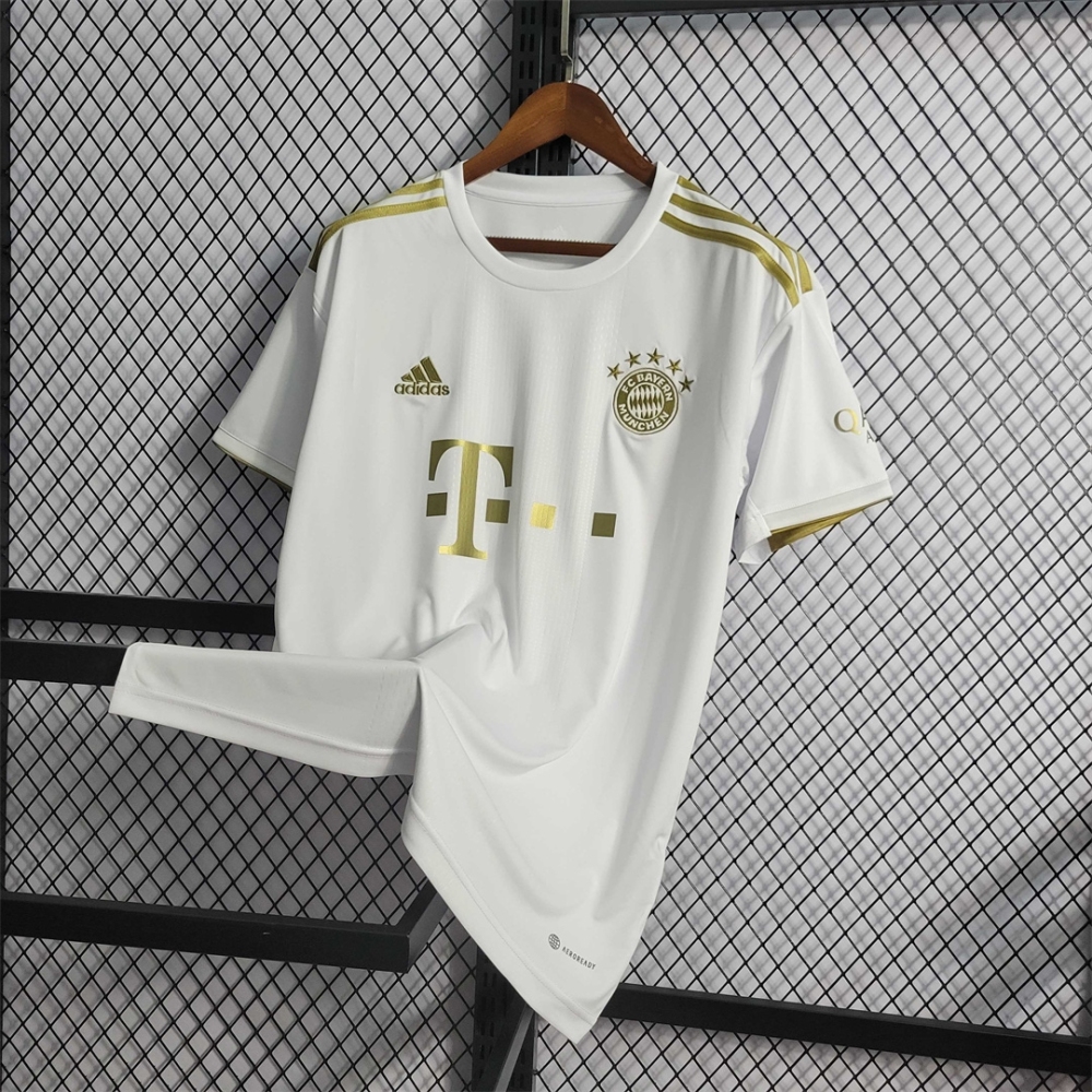 22-23 Bayern Munich Away Fan Version