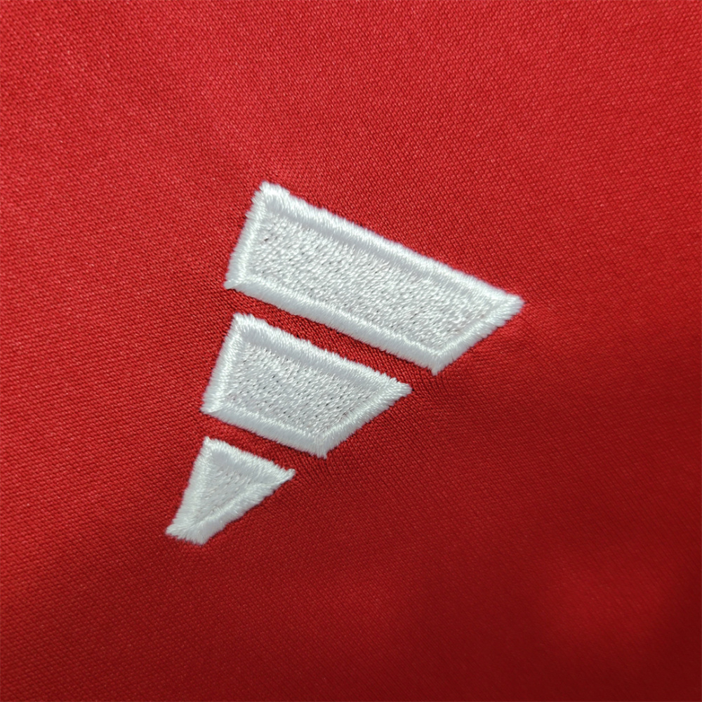 23-24 Nottingham Forest Home Jersey