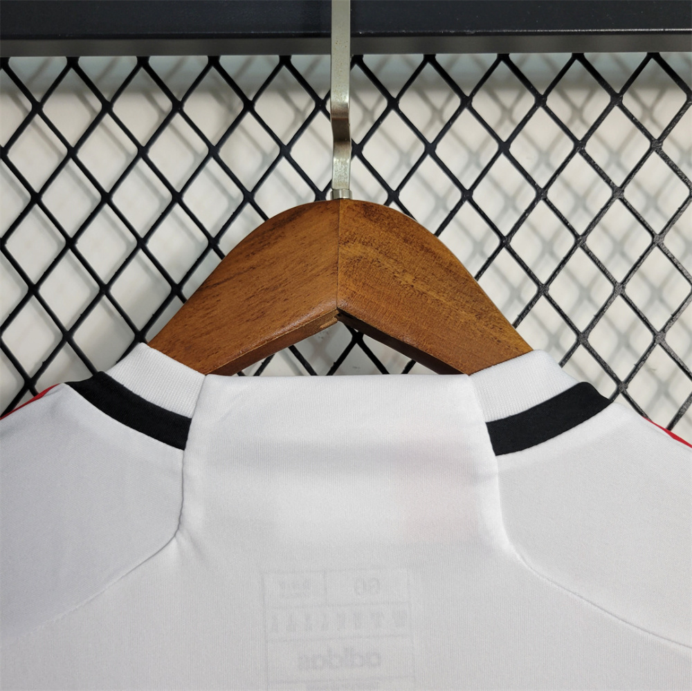 23-24 Sao Paulo FC Home Soccer Jersey