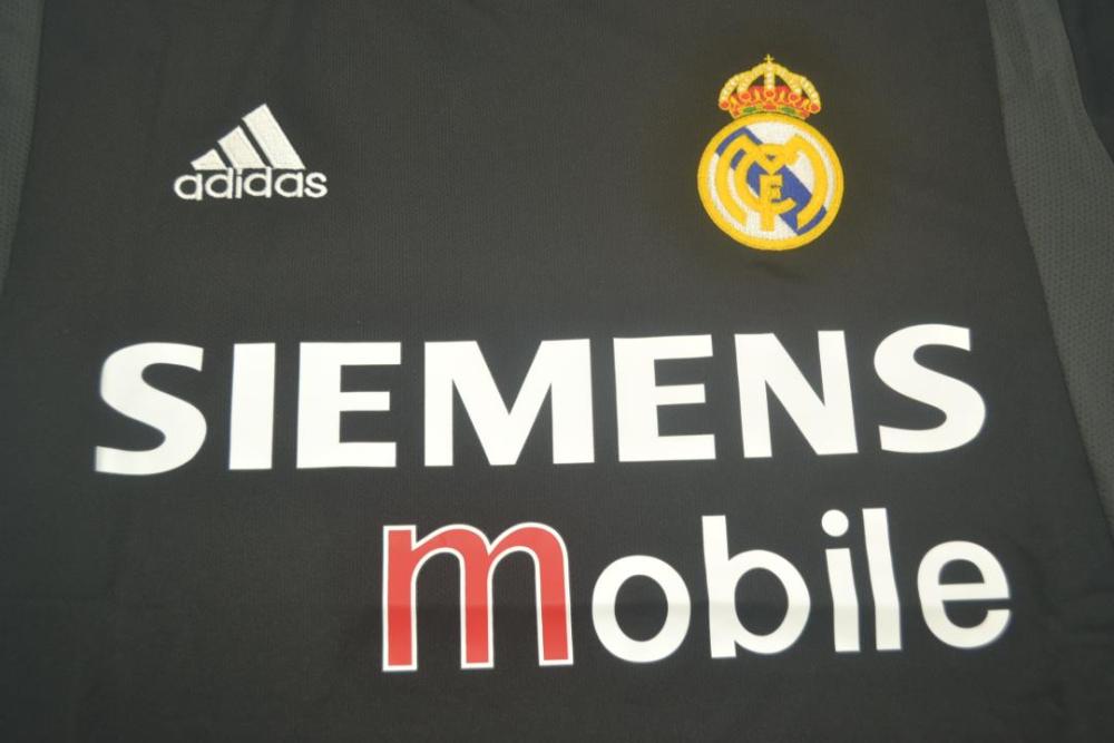 2004/05 Real Madrid Away Retro Jersey