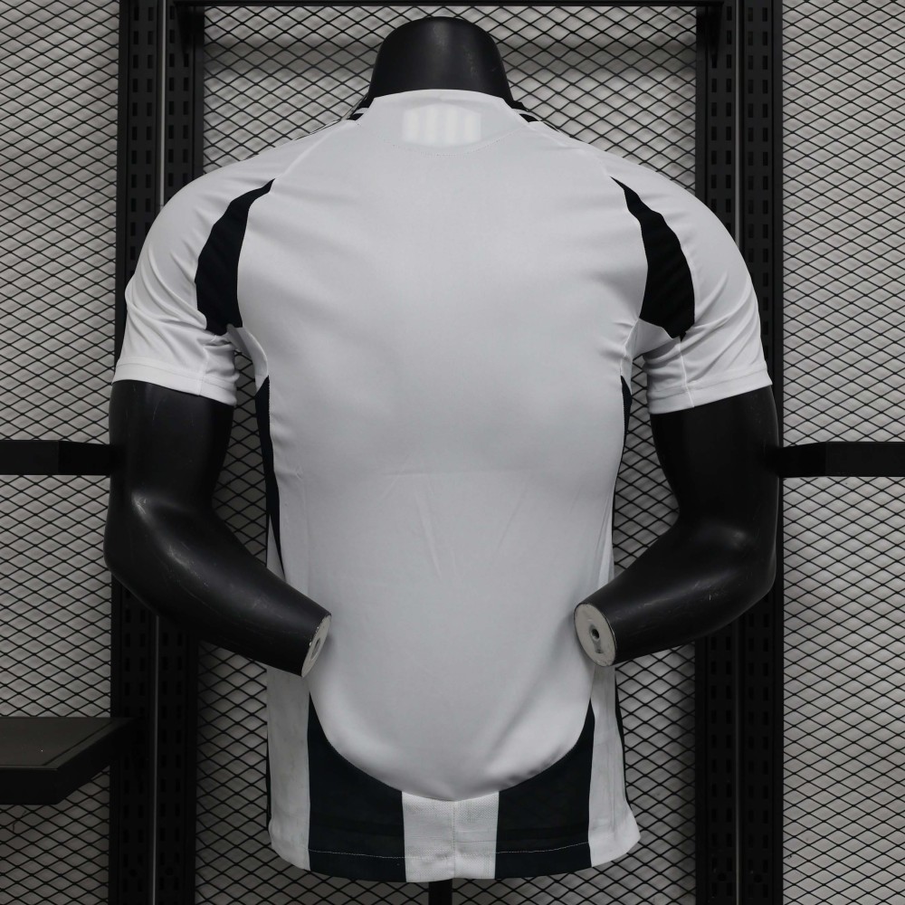 24-25 Juventus Home Soccer Jersey Player Version