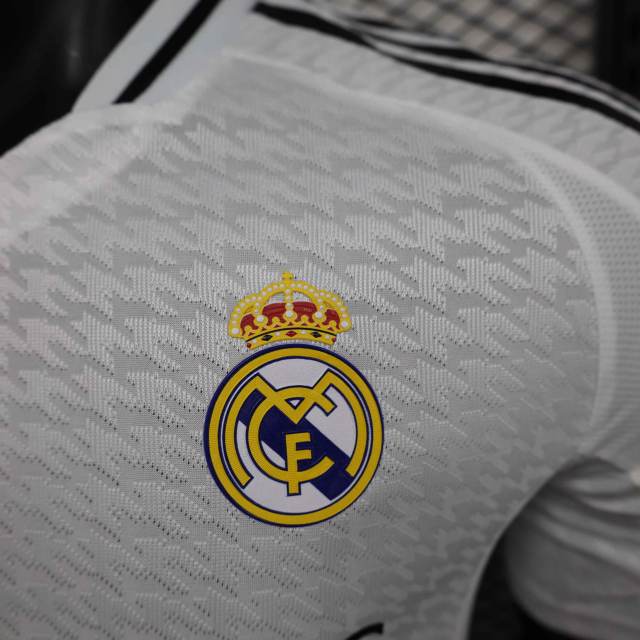 24-25 Real Madrid Home Soccer Jersey Player Version