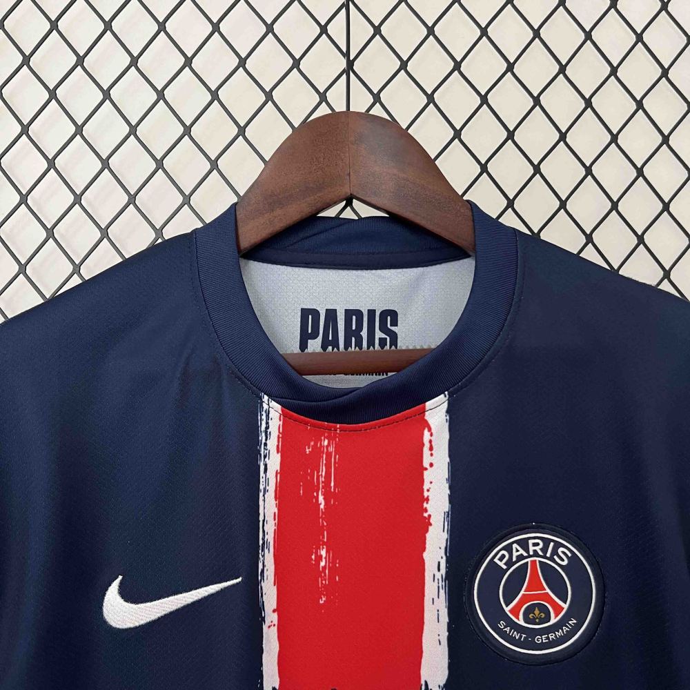 24-25 Paris Saint-Germain Home Soccer Jersey Fan Version