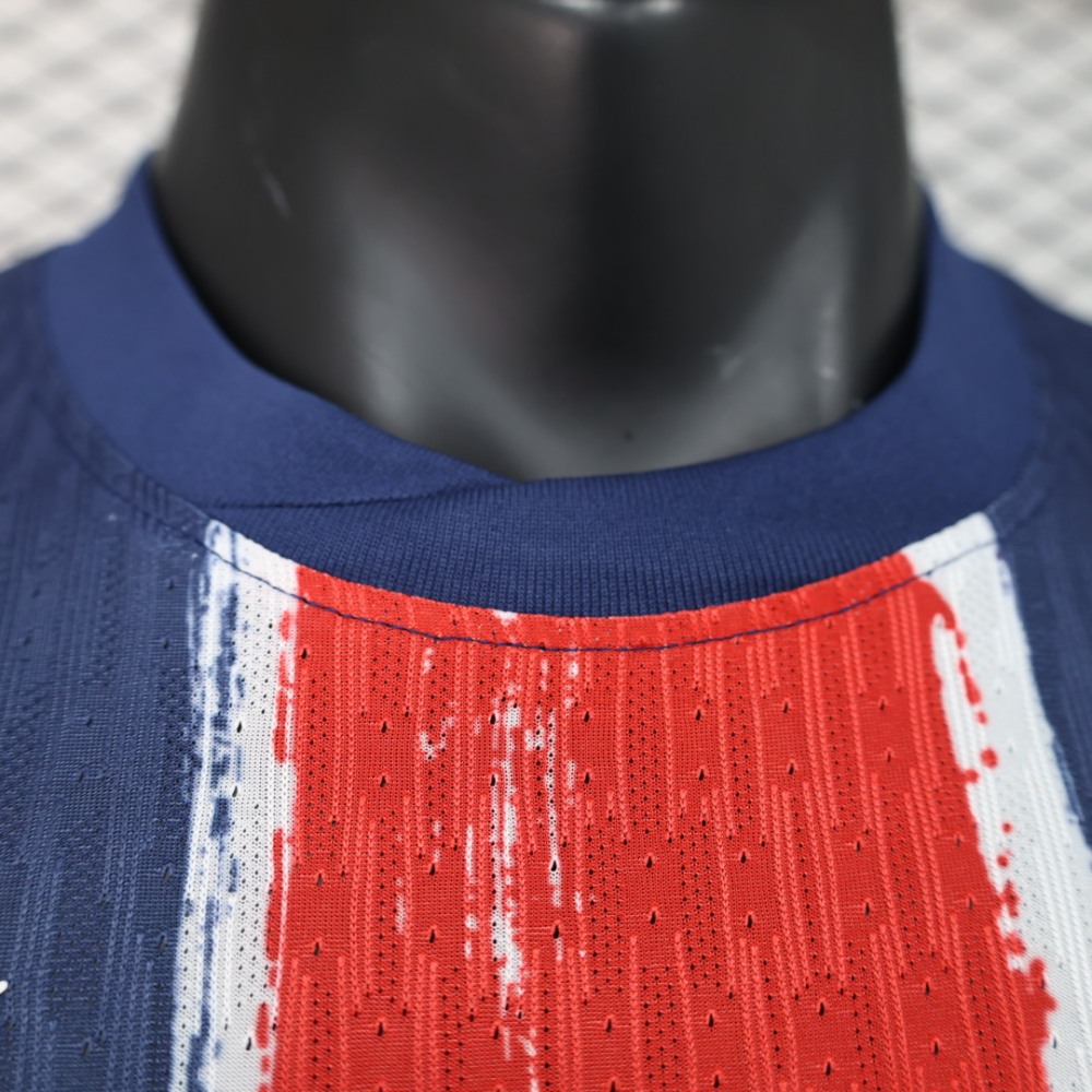 24-25 Paris Saint-Germain Home Soccer Jersey Fan Version