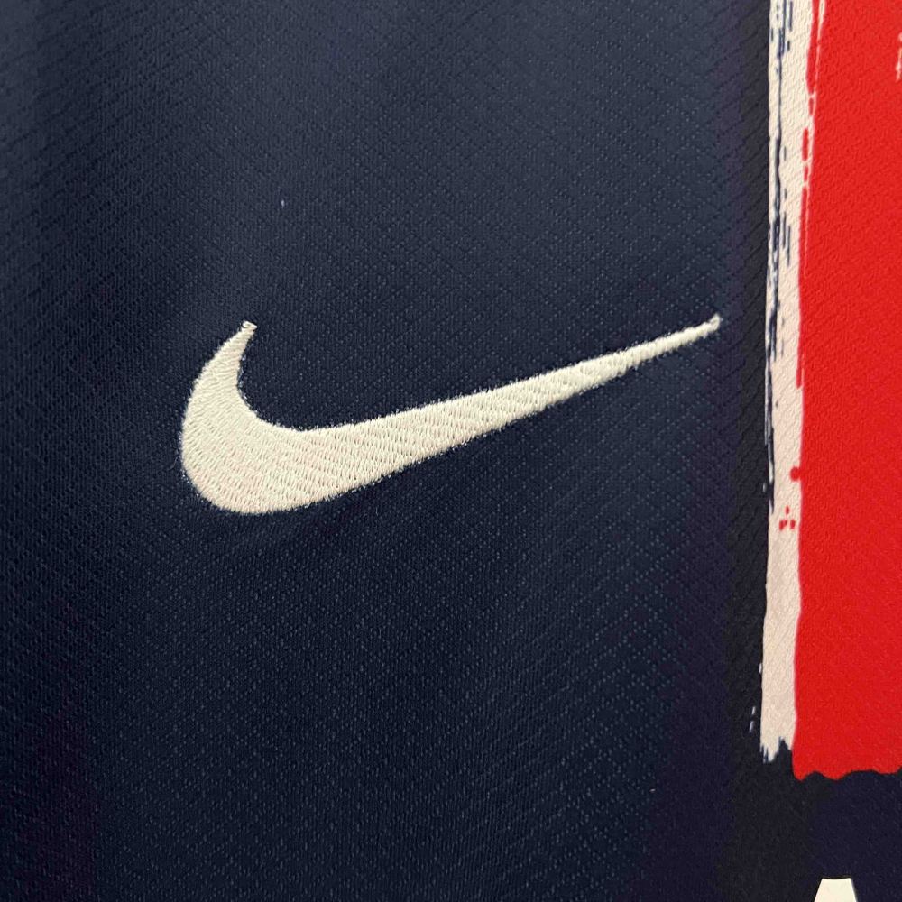 24-25 Paris Saint-Germain Home Soccer Jersey Fan Version