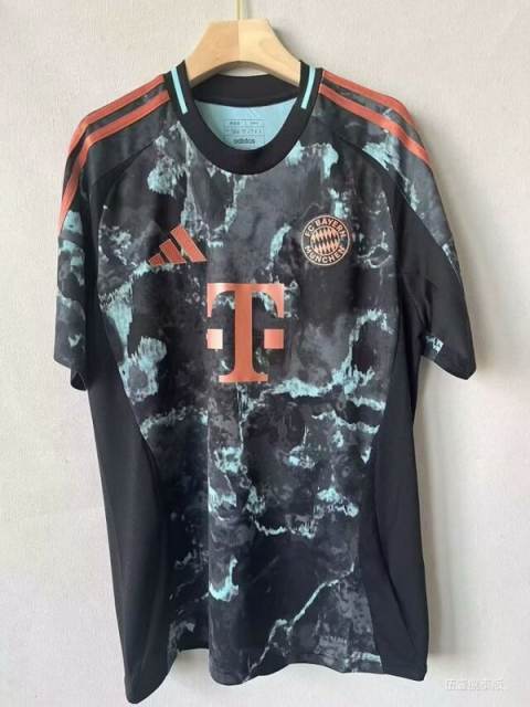 24-25 Bayern Munich Away Soccer Jersey