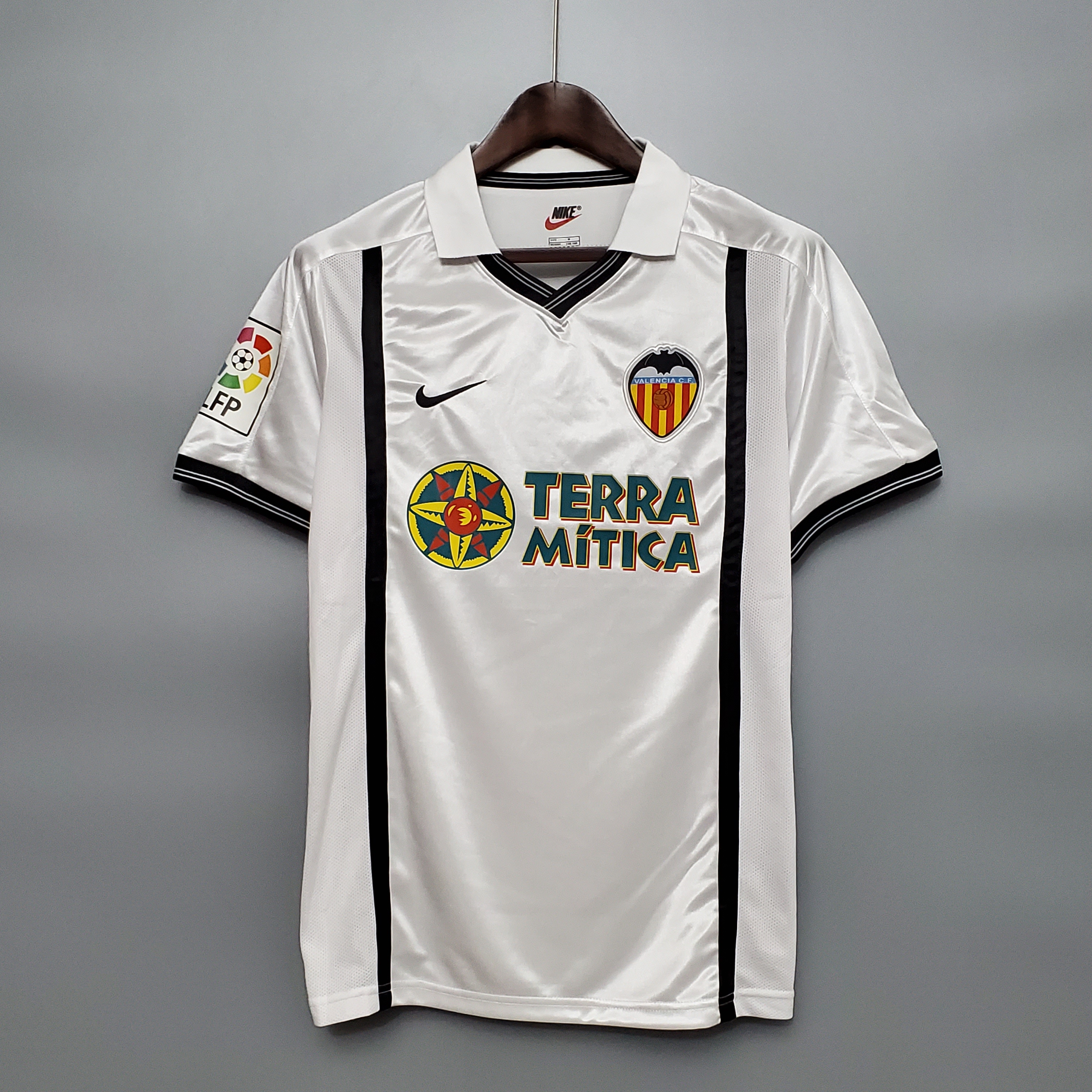 00-01 Valencia Home Retro Football Jersey