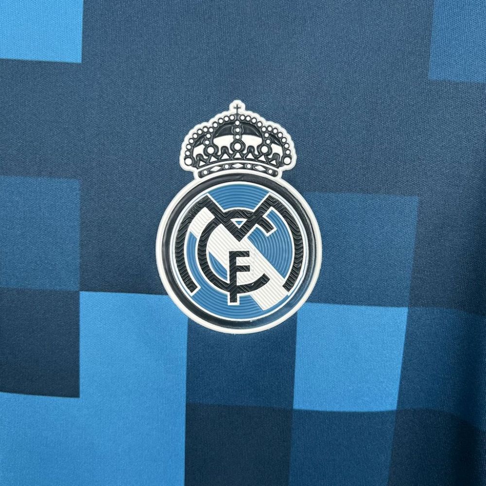17-18 Real Madrid Second Away Retro Jersey