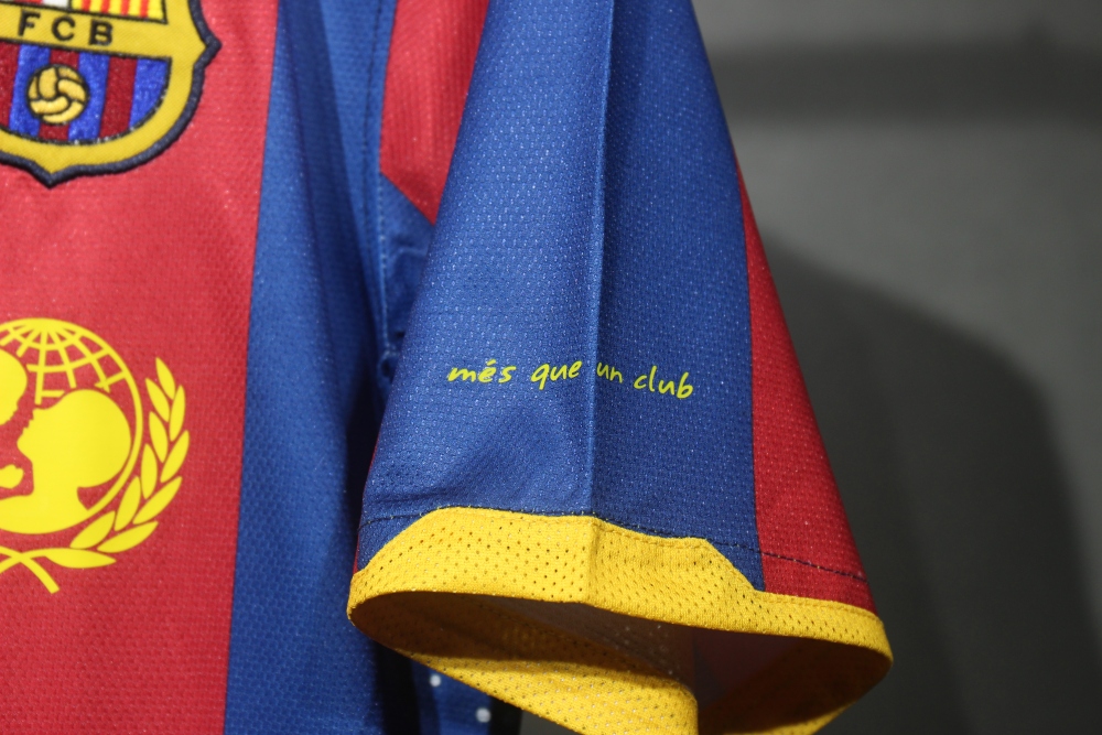 10-11 Barcelona Home Retro Jersey Player Editon