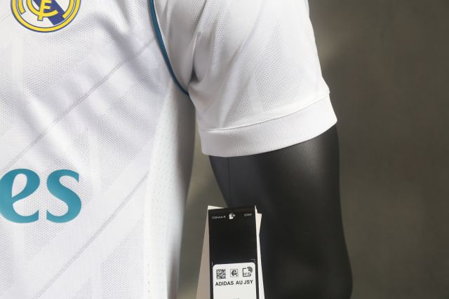 17-18 Real Madrid Home Retro Jersey Player Version