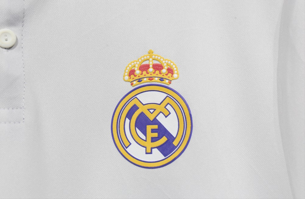 16-17 Real Madrid Home Retro Jersey Player Version